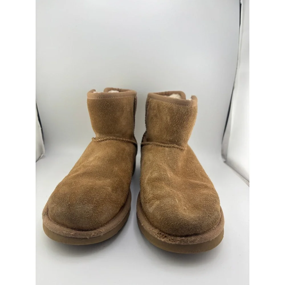 UGG Classic Mini II Chestnut Suede Sheepskin Boots Kids Size 3 1118890K